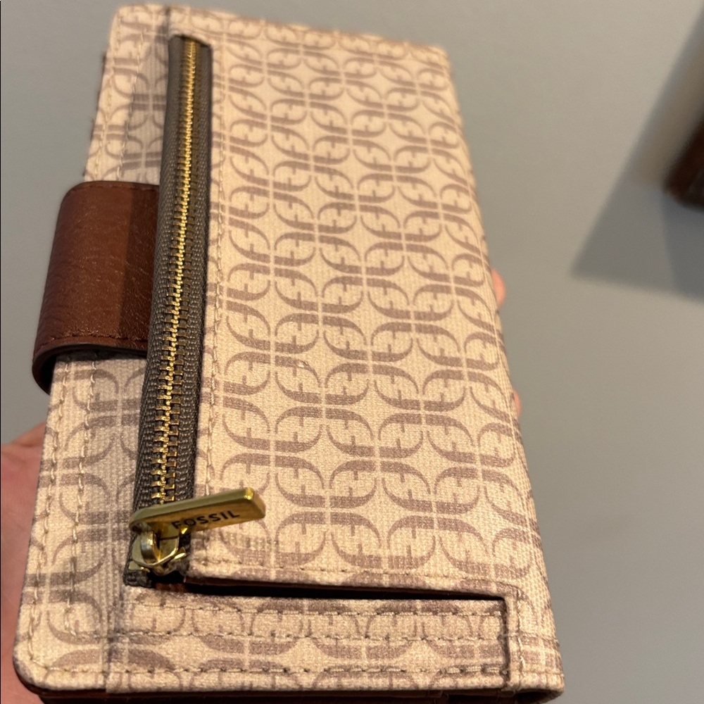 Fossil Wallet - Picture 3 of 12